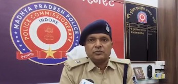 MP: Man kills wife, then throws two children in pond; son survives MP: Man kills wife, then throws two children in pond; son survives