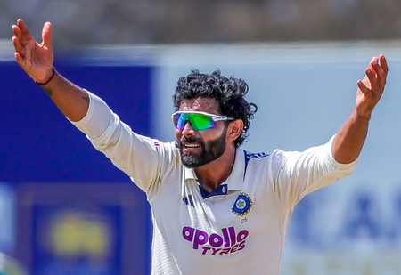 1st Test: Jadeja, Prasidh strike as reduce Sri Lanka to 175/6 at lunch, India inch closer to win 1st Test: Jadeja, Prasidh strike as reduce Sri Lanka to 175/6 at lunch, India inch closer to win