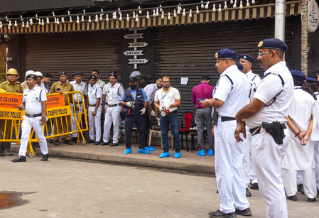 Kolkata hotel fire: Five-member police team to conduct probe Kolkata hotel fire: Five-member police team to conduct probe