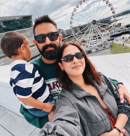Sheetal Thakur calls Vikrant Massey her ‘main squeeze’ in glimpse from their Scandinavian summer Sheetal Thakur calls Vikrant Massey her ‘main squeeze’ in glimpse from their Scandinavian summer