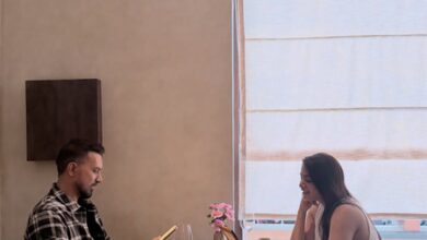 Samantha Ruth Prabhu flaunts pregnancy glow in ‘just us’ picture with hubby Raj Nidimoru Samantha Ruth Prabhu flaunts pregnancy glow in ‘just us’ picture with hubby Raj Nidimoru