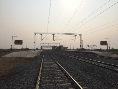 Cabinet okays 4 railway projects worth Rs 9,450 crore Cabinet okays 4 railway projects worth Rs 9,450 crore