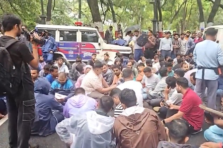 Jharkhand exam cancellations spark fresh protests, selected candidates storm Secretariat campus