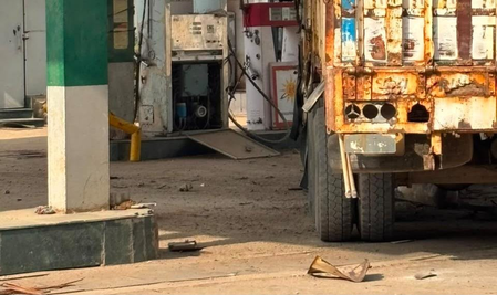 Delhi: Death toll in truck CNG cylinder blast reaches 3; all deceased employees of fuel station (Ld) Delhi: Death toll in truck CNG cylinder blast reaches 3; all deceased employees of fuel station (Ld)
