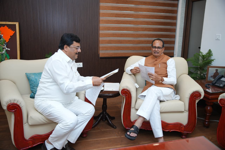 Centre responds to Karnataka Agriculture Minister’s request; Shivraj Chouhan to visit drought-hit district Centre responds to Karnataka Agriculture Minister’s request; Shivraj Chouhan to visit drought-hit district