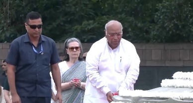 ‘Helped prepare India for the promise of 21st century’: Kharge pays tribute to Rajiv Gandhi on birth anniversary