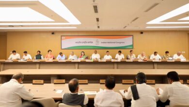 Vande Mataram row: Karnataka Congress backs two-stanza decision; BJP criticises move Vande Mataram row: Karnataka Congress backs two-stanza decision; BJP criticises move