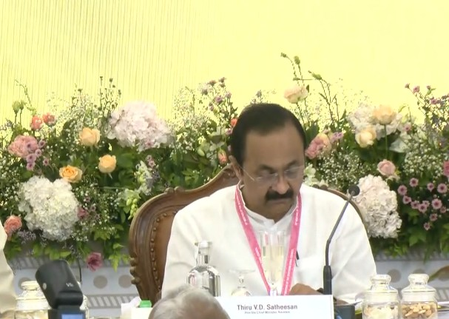 CM Satheesan’s federalism pitch at zonal council, says Kerala cannot keep bearing burden