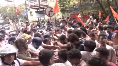 Tension in Kolkata’s Jadavpur University after ABVP-SFI clashes; V-C hints at police outpost Tension in Kolkata’s Jadavpur University after ABVP-SFI clashes; V-C hints at police outpost