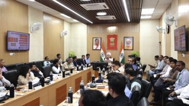 Delhi L-G, police chief review safety, community initiatives Delhi L-G, police chief review safety, community initiatives