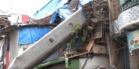 Crane collapses on two houses in Mumbai’s Kurla during eviction operation, eight injured Crane collapses on two houses in Mumbai’s Kurla during eviction operation, eight injured