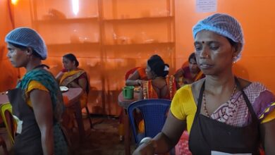 Bihar: JEEViKA Didi’s kitchen at Shravani mela creates employment opportunities for over 100 women