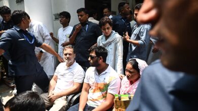 Pellet guns issue intensifies: LoP Rahul Gandhi reaches police station at Parliament Street