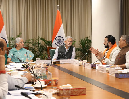 Samrat Choudhary meets FM Sitharaman, EAM Jaishankar in Delhi; Bihar’s key issues discussed Samrat Choudhary meets FM Sitharaman, EAM Jaishankar in Delhi; Bihar’s key issues discussed