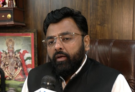 Lawyer files complaint seeking FIR against Rahul Gandhi for ‘unauthorised’ sit-in outside Delhi police station Lawyer files complaint seeking FIR against Rahul Gandhi for ‘unauthorised’ sit-in outside Delhi police station