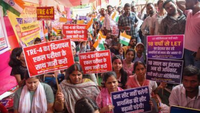 BPSC TRE-4: Music teacher aspirants protest outside Education minister’s residence in Patna BPSC TRE-4: Music teacher aspirants protest outside Education minister’s residence in Patna