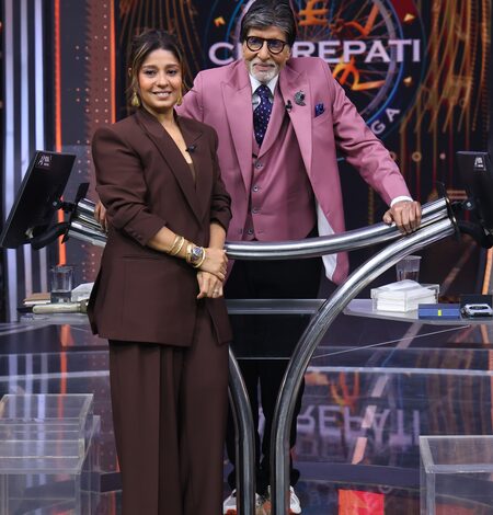 Sunidhi Chauhan credits Tabassum for bringing her to Mumbai, recalls Kalyanji listening to her sung for 45 min straight Sunidhi Chauhan credits Tabassum for bringing her to Mumbai, recalls Kalyanji listening to her sung for 45 min straight