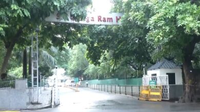 19-year-old nursing student found dead in Delhi hostel; police launch probe 19-year-old nursing student found dead in Delhi hostel; police launch probe