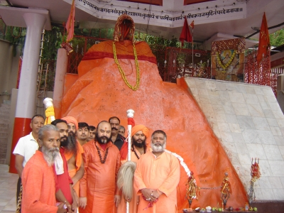 Lord Shiva’s holy mace, ‘Chhari Mubarak’ leaves for Amarnath cave shrine Lord Shiva’s holy mace, ‘Chhari Mubarak’ leaves for Amarnath cave shrine