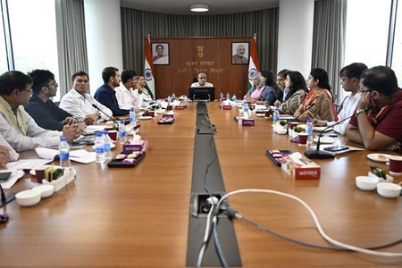 Govt reviews proposals to boost women-led rural enterprises towards 6 crore ‘Lakhpati Didis’ goal Govt reviews proposals to boost women-led rural enterprises towards 6 crore ‘Lakhpati Didis’ goal