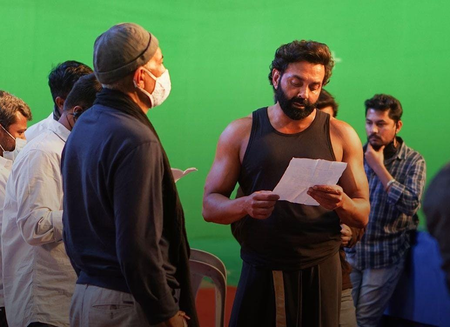 Bobby Deol begins filming for Ashram 4: Ek Aur aarambh … Bobby Deol begins filming for Ashram 4: Ek Aur aarambh …
