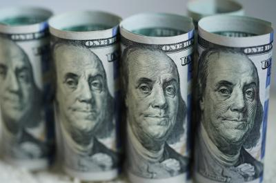 Banks raise .8 billion in forex inflows till Aug 21, FCNR(B) deposits reach .4 billion: RBI Banks raise .8 billion in forex inflows till Aug 21, FCNR(B) deposits reach .4 billion: RBI
