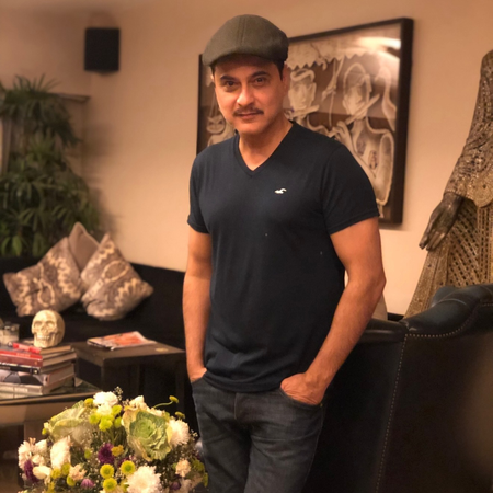 Sanjay Kapoor recreates brother Anil Kapoor’s look from ‘1942: A Love Story’: Humshakhal Sanjay Kapoor recreates brother Anil Kapoor’s look from ‘1942: A Love Story’: Humshakhal