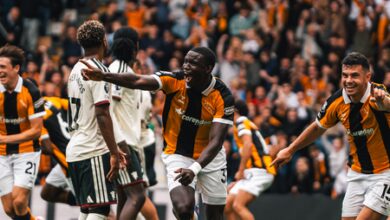 Football: Hull City stun Manchester United on return to Premier League
