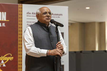 Gujarat CM hails ‘vibrant’ India at Akshardham Gujarat CM hails ‘vibrant’ India at Akshardham