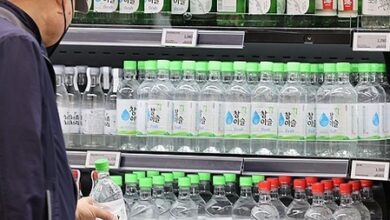 S. Koreans turn to healthy lifestyles as alcohol output falls to 27-year low S. Koreans turn to healthy lifestyles as alcohol output falls to 27-year low