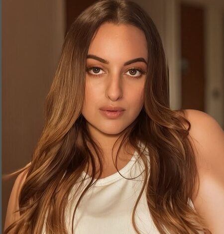 Sonakshi Sinha reveals what made her Sunday morning happy