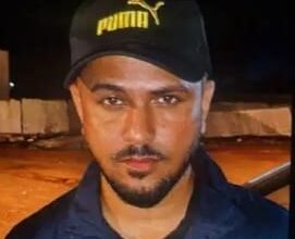 Man hacked to death by bike-borne men at traffic signal in Bengaluru Man hacked to death by bike-borne men at traffic signal in Bengaluru