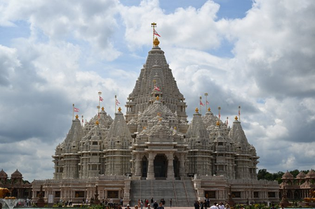 Gujarat CM Bhupendra Patel visits BAPS Akshardham Temple in New Jersey