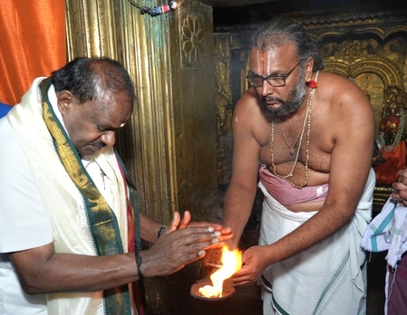 Union Minister Kumaraswamy attacks Karnataka govt over NICE project Union Minister Kumaraswamy attacks Karnataka govt over NICE project