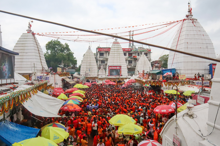 Devotion surges in Deoghar on final Shravan Somwar, over three lakh devotees expected Devotion surges in Deoghar on final Shravan Somwar, over three lakh devotees expected