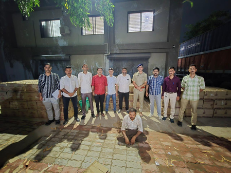 Gujarat: 1,200 boxes of liquor, valued at Rs 1.11 crore, seized from a container on highway Gujarat: 1,200 boxes of liquor, valued at Rs 1.11 crore, seized from a container on highway