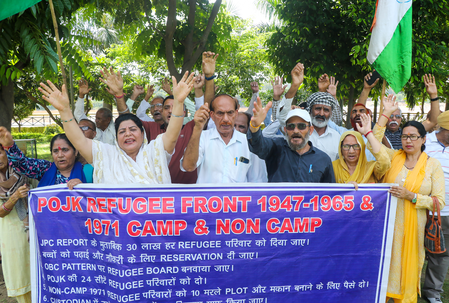Amid fresh threat letters, ISI’s role in setting up special fronts in J&K under lens Amid fresh threat letters, ISI’s role in setting up special fronts in J&K under lens