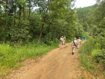 CRPF jawan injured in gunfight, houses torched in Manipur’s Senapati CRPF jawan injured in gunfight, houses torched in Manipur’s Senapati