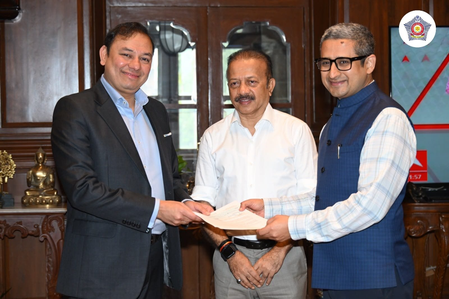 Adani Foundation contributes Rs 15 crore for 100 new Mumbai Police cars: Pranav Adani Adani Foundation contributes Rs 15 crore for 100 new Mumbai Police cars: Pranav Adani