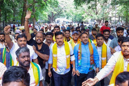 Amid Nagendra resignation rumours, BJP steps up attack on Karnataka govt