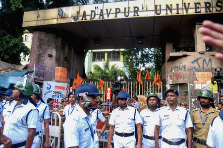 Bengal: Senior police officer visits Jadavpur University to probe clashes, graffiti Bengal: Senior police officer visits Jadavpur University to probe clashes, graffiti