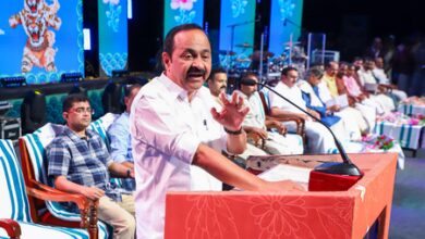 DCC member held for stopping Kerala CM’s convoy; faces suspension from Congress DCC member held for stopping Kerala CM’s convoy; faces suspension from Congress