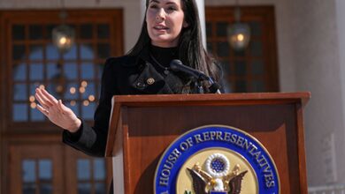 US bill targets foreign-paid influencers