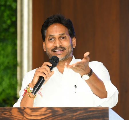 Jagan asks YSRCP cadres to capitalise on anti-incumbency in local body polls Jagan asks YSRCP cadres to capitalise on anti-incumbency in local body polls