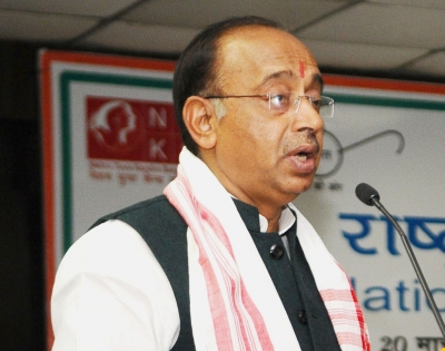 BJP leader Vijay Goel slams ‘laxity’ of MCD, Delhi govt sanitation officials