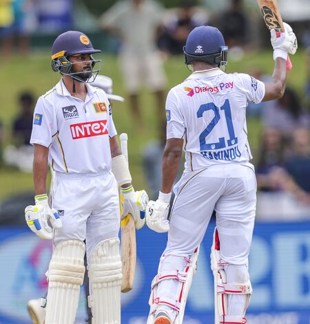 2nd Test: Sooriyabandara, Mendis defy India as SL fight back to reach 199/3 at tea