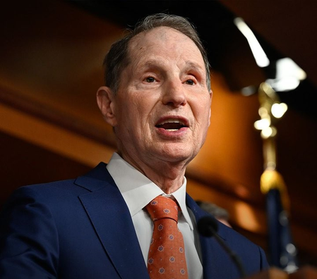 US lawmakers seek China intelligence work ban US lawmakers seek China intelligence work ban