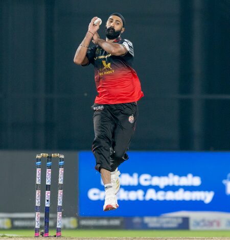 ‘Most important is staying in present’: Simarjeet reveals Dhoni’s lesson after match-winning spell against Purani Dilli 6