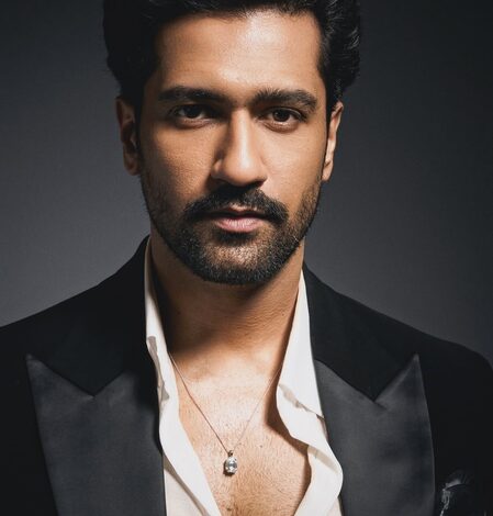 Vicky Kaushal, Katrina Kaif, Javed Akhtar, Sabana Azmi attend final rites of director Kuku Kohli