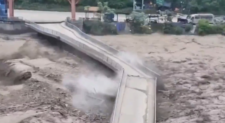Nepal floods trigger alert in India; Bihar steps up preparedness Nepal floods trigger alert in India; Bihar steps up preparedness